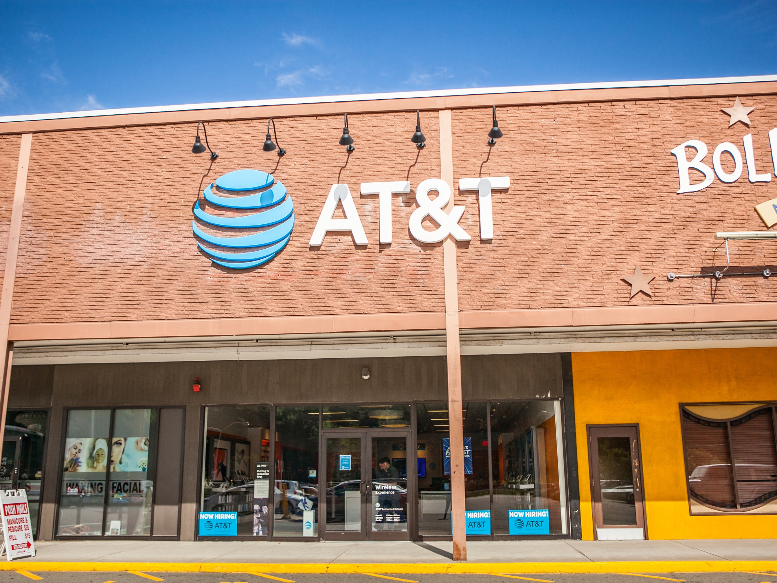 Cell Phone Store in North Andover | iPhones, Samsung Phones, Prepaid ...