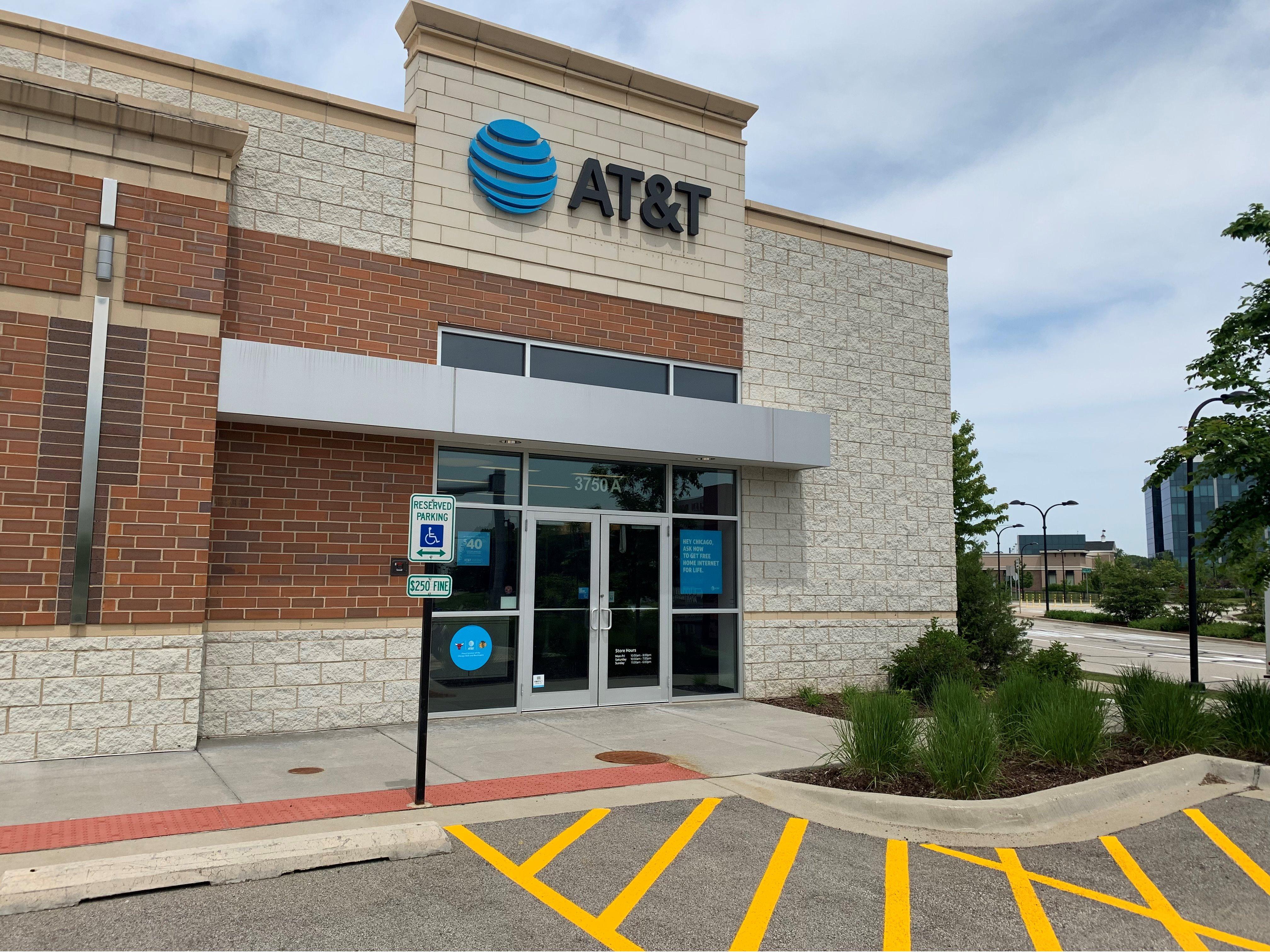 Cell Phone Store in Northbrook | iPhones, Samsung Phones, Prepaid ...