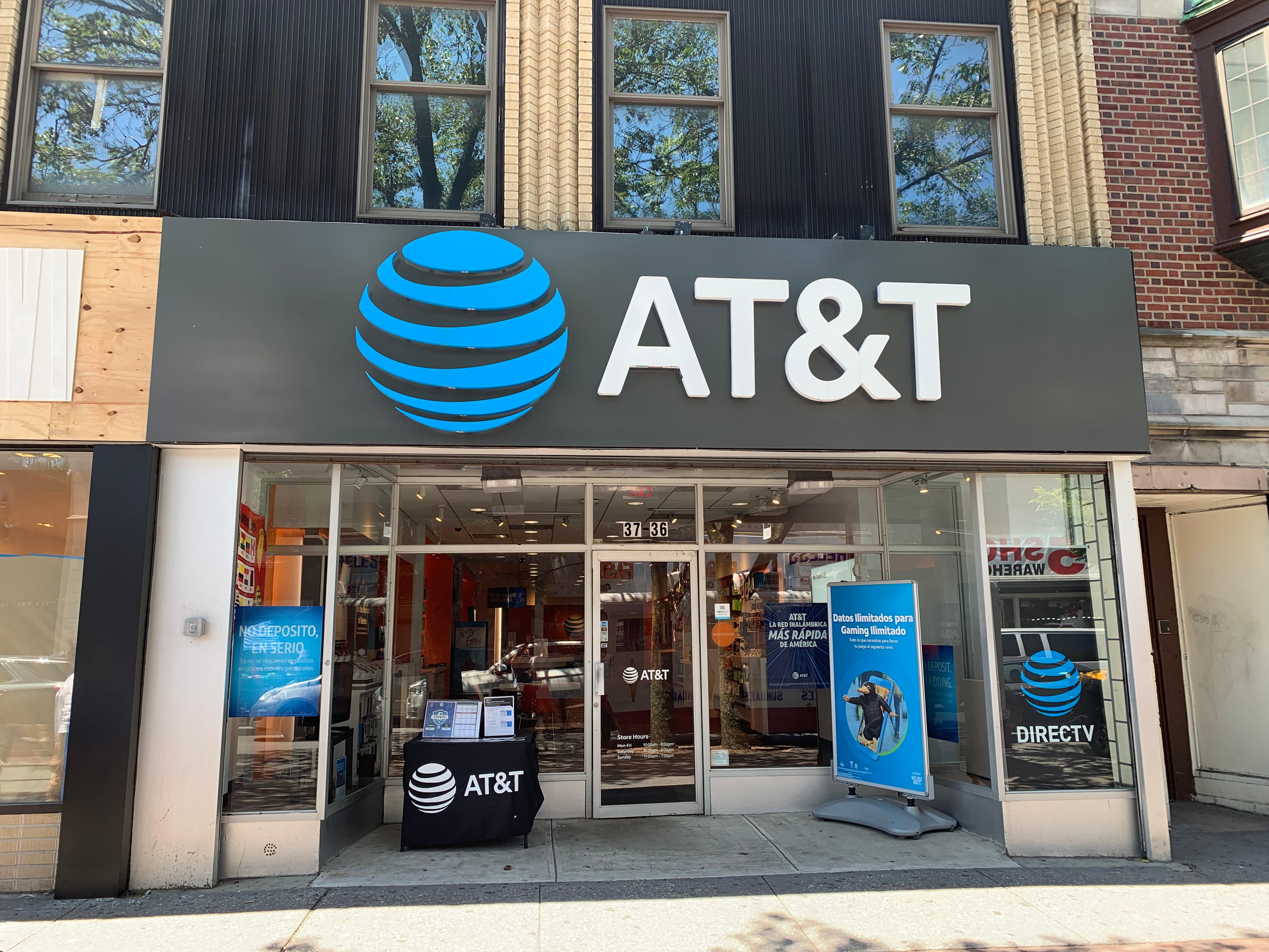 AT&T Jackson Heights | Cell Phones, Wireless Plans & Accessories | 37 ...