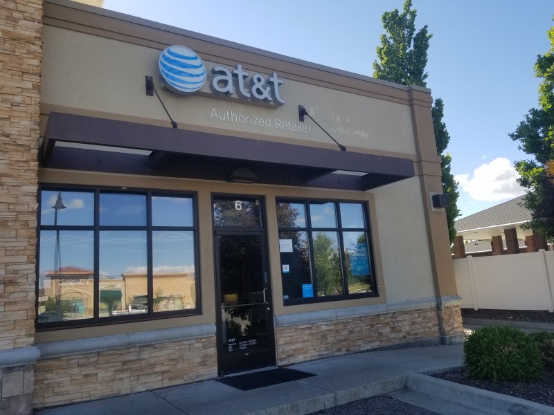 Cell Phone Store in Clinton | iPhones, Samsung Phones, Prepaid Phones ...