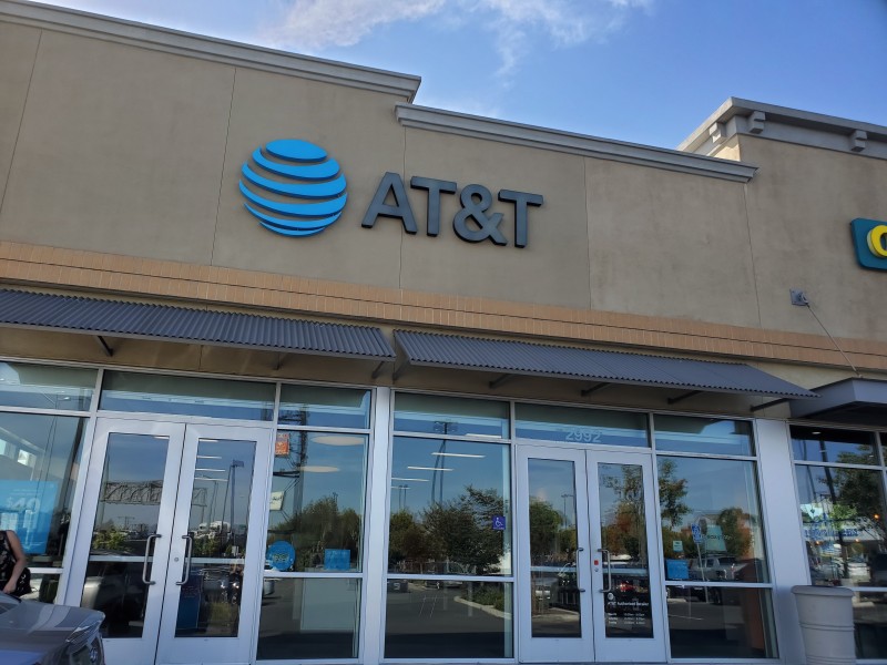 Cell Phone Store in Oakland | iPhones, Samsung Phones, Prepaid Phones ...
