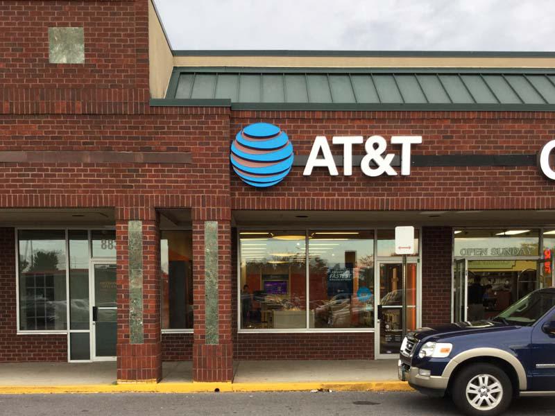Cell Phone Store in Clinton | iPhones, Samsung Phones, Prepaid Phones ...