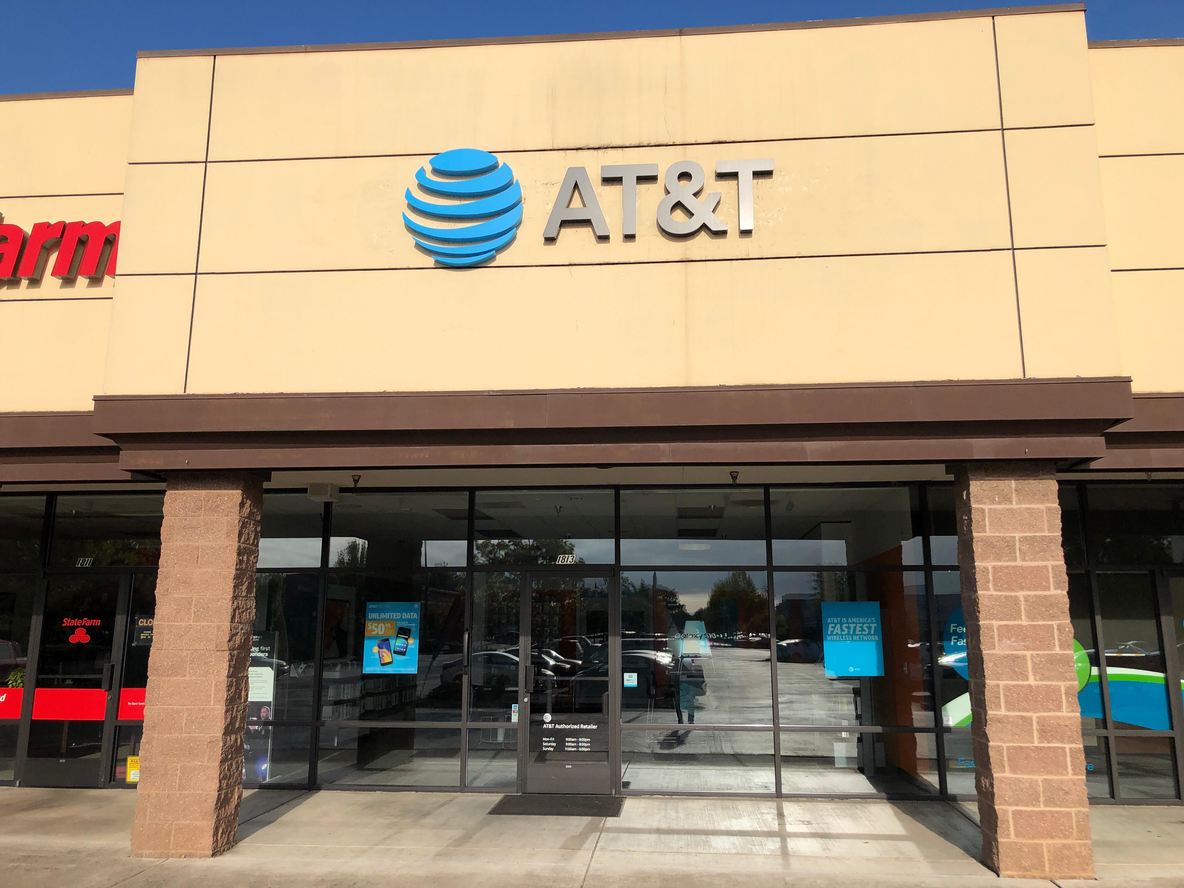 AT&T Albany Cell Phones, Wireless Plans & Accessories 1813 14th