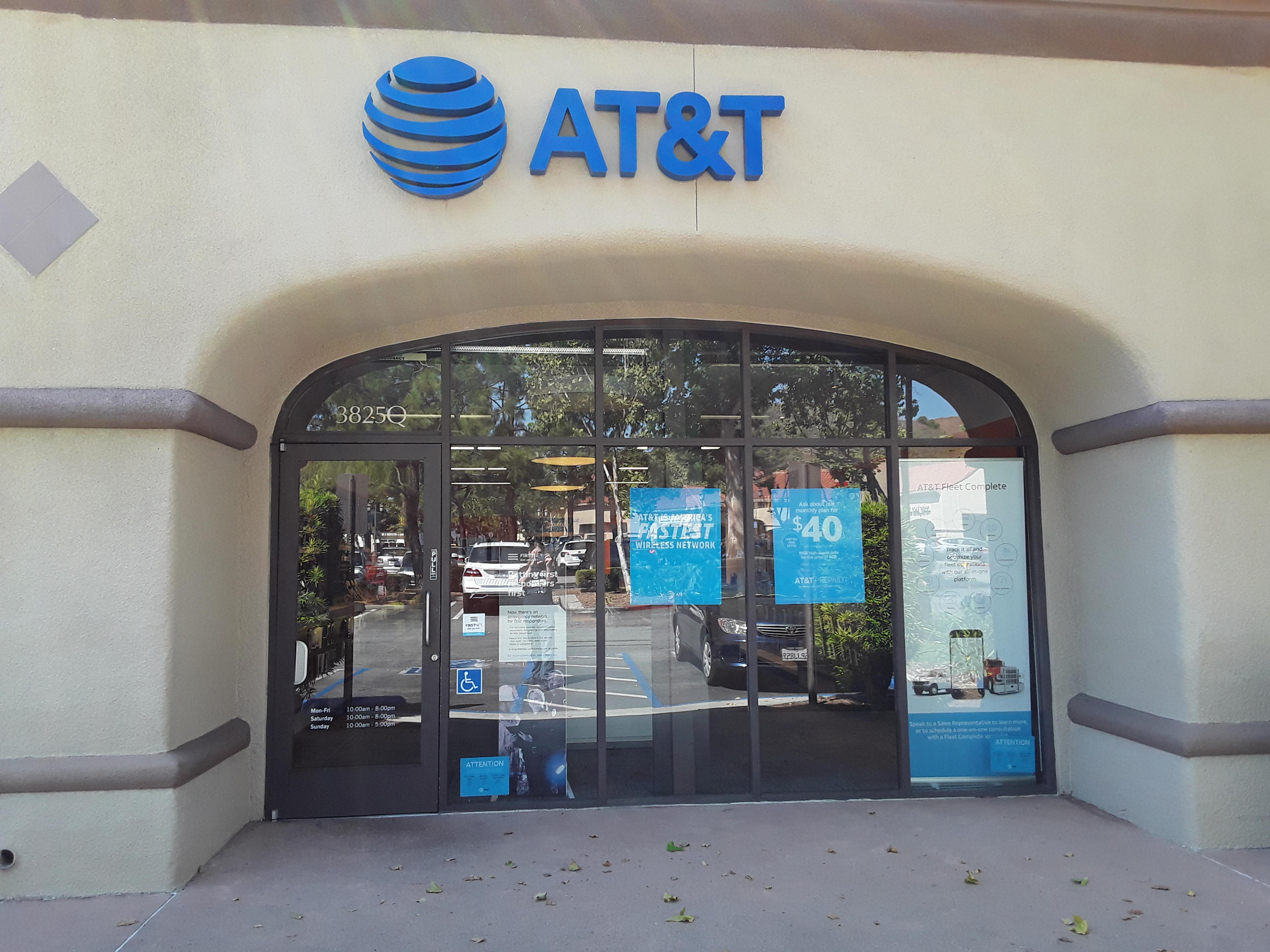 AT&T Westlake Village Cell Phones, Wireless Plans & Accessories 3825 Thousand Oaks Blvd