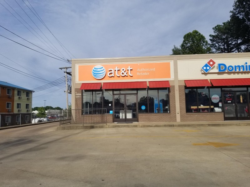 AT&T Dyersburg Cell Phones, Wireless Plans & Accessories 2500 Lake