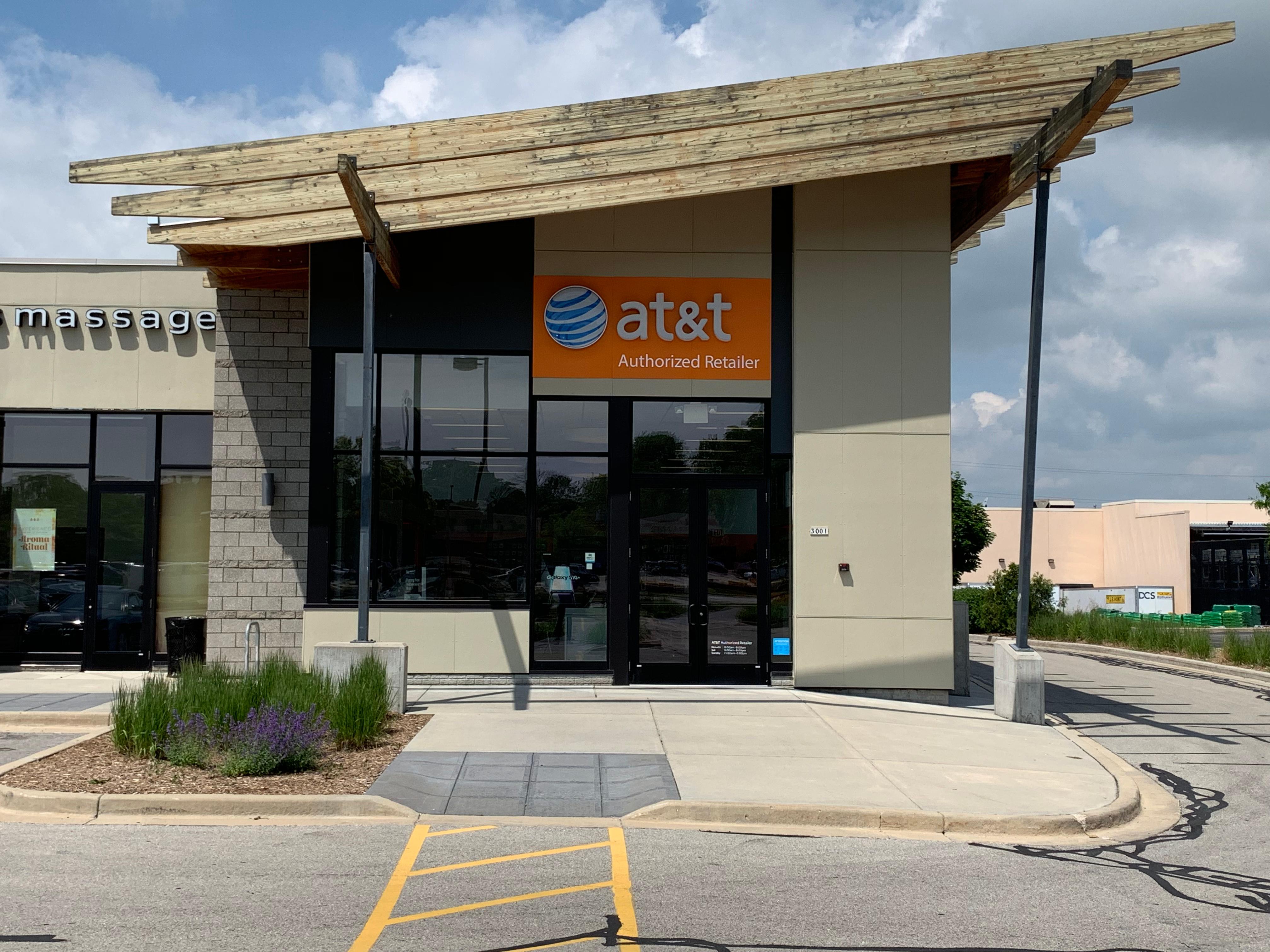 AT&T West Allis | Cell Phones, Wireless Plans & Accessories | 3001 S