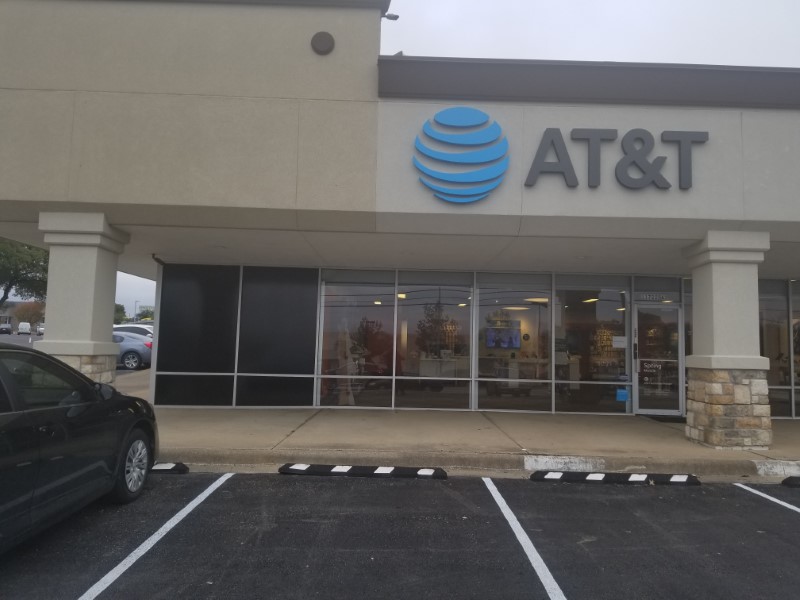 Phones, Internet & Holiday Tech Gifts at AT&T | AT&T Marsh Lane - 11722 ...