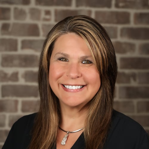 Farmers Insurance - Elizabeth Harwood