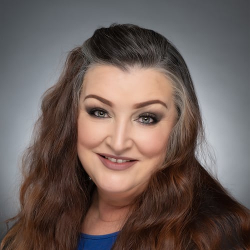 Dawn Adams profile photo.