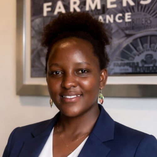 Victoria Cizowski - Farmers Insurance Agent in Chicago, IL